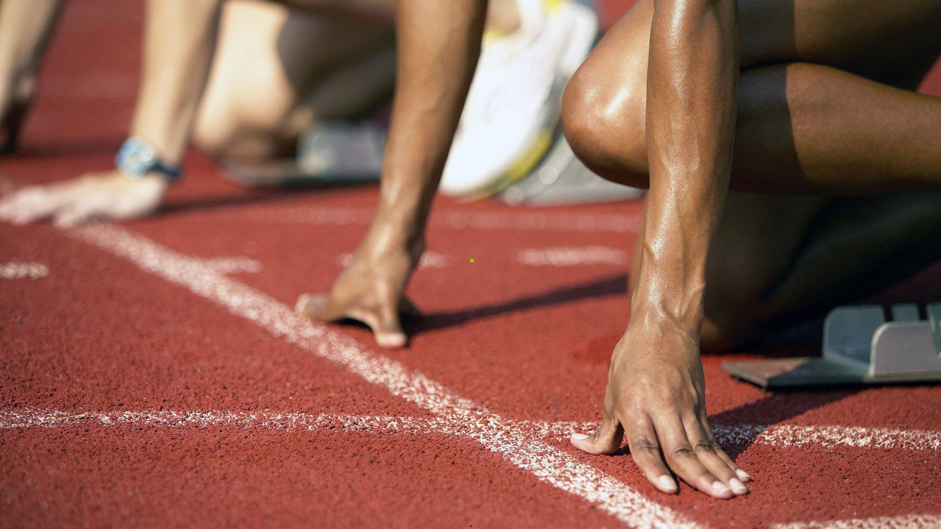 名记曝萨拉赫内心独白，斯洛特受舆论左右，缺阵时球队未显进步